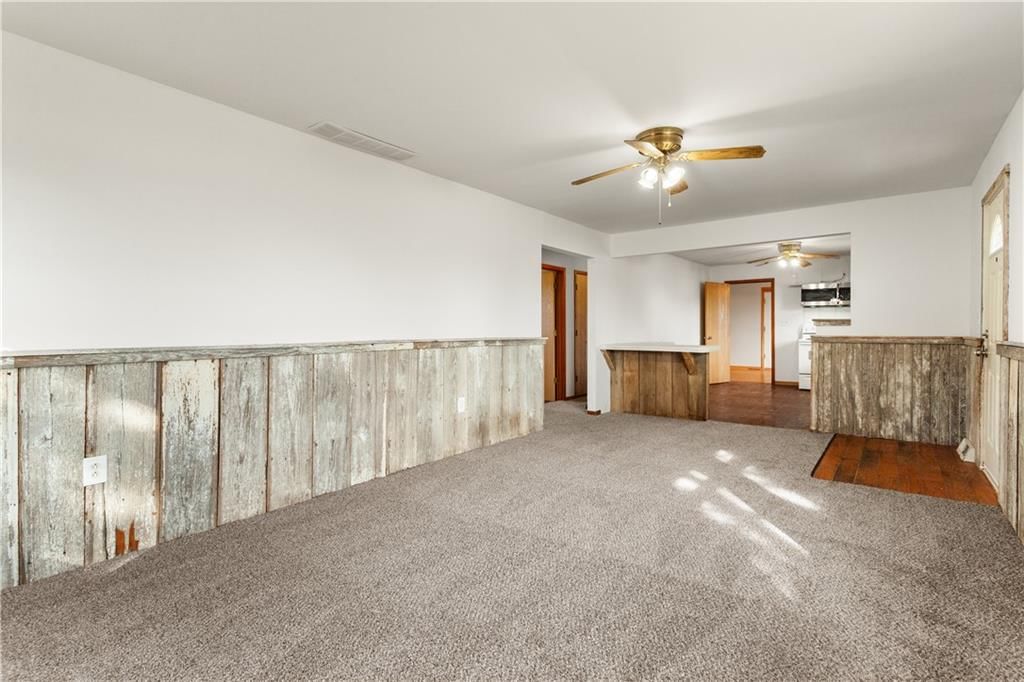 200 N Crittendon Street — photo 15