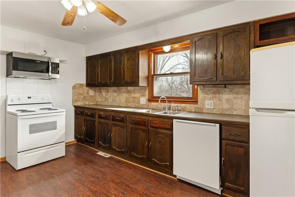 200 N Crittendon Street — photo 19