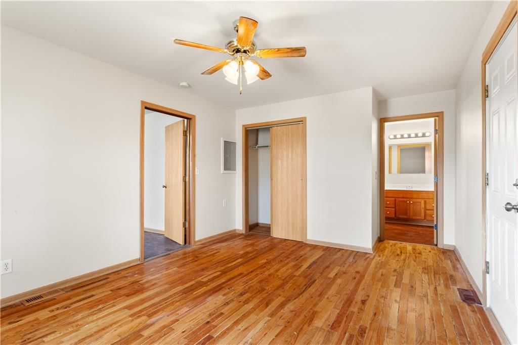 200 N Crittendon Street — photo 21