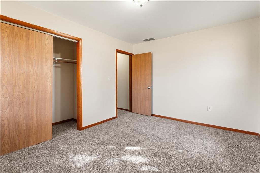 200 N Crittendon Street — photo 25