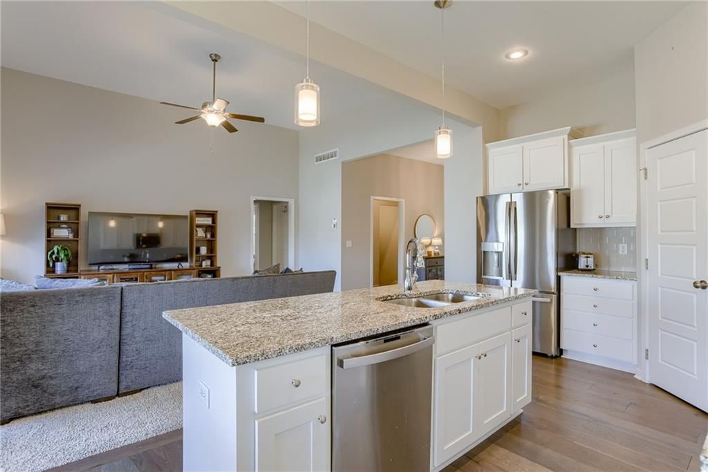 365 N Ferrel Street — photo 8