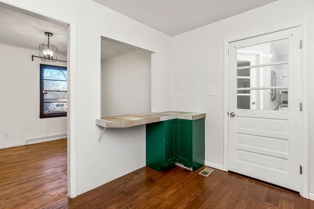 2604 Girard Avenue — photo 12
