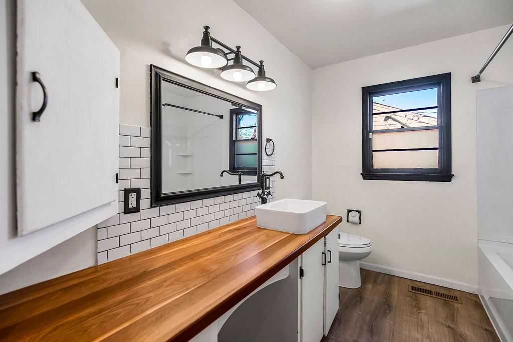 2604 Girard Avenue — photo 19