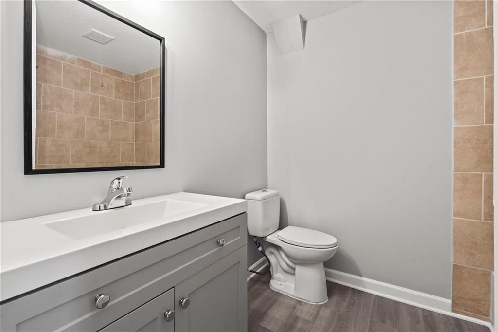 10009 E 56th Terrace — photo 18
