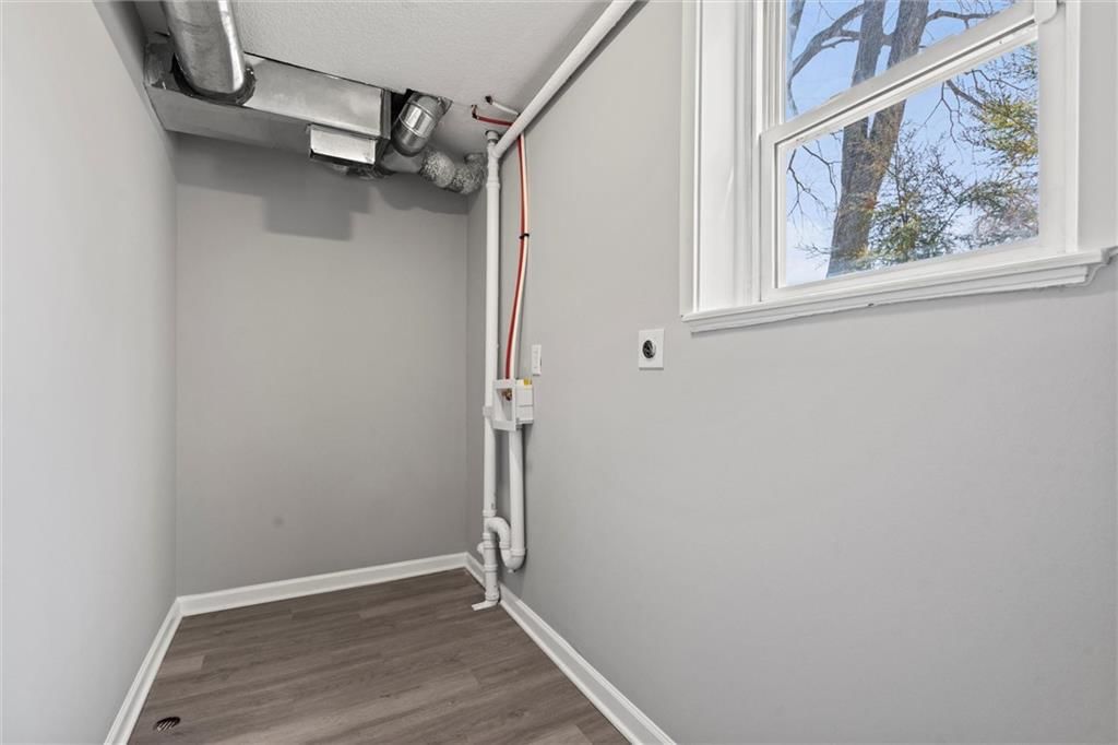 10009 E 56th Terrace — photo 29