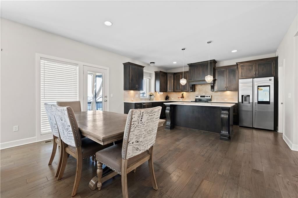 6705 N Elmwood Avenue — photo 16
