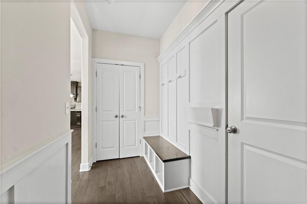 6705 N Elmwood Avenue — photo 20
