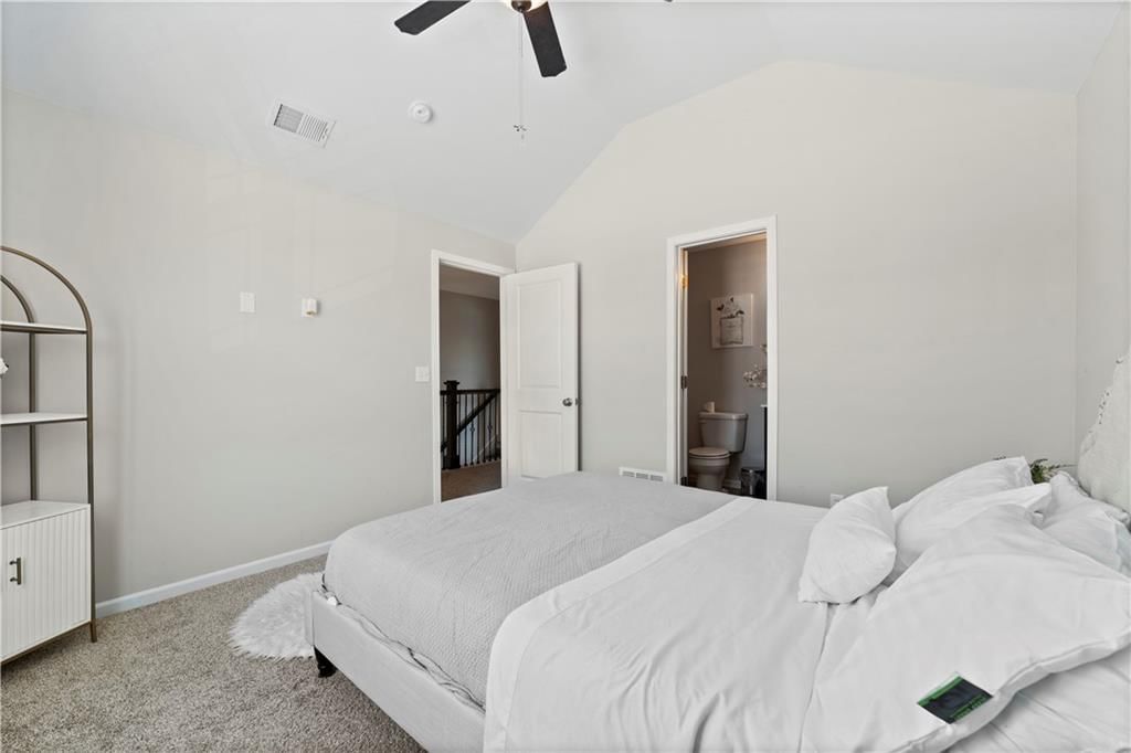 6705 N Elmwood Avenue — photo 24