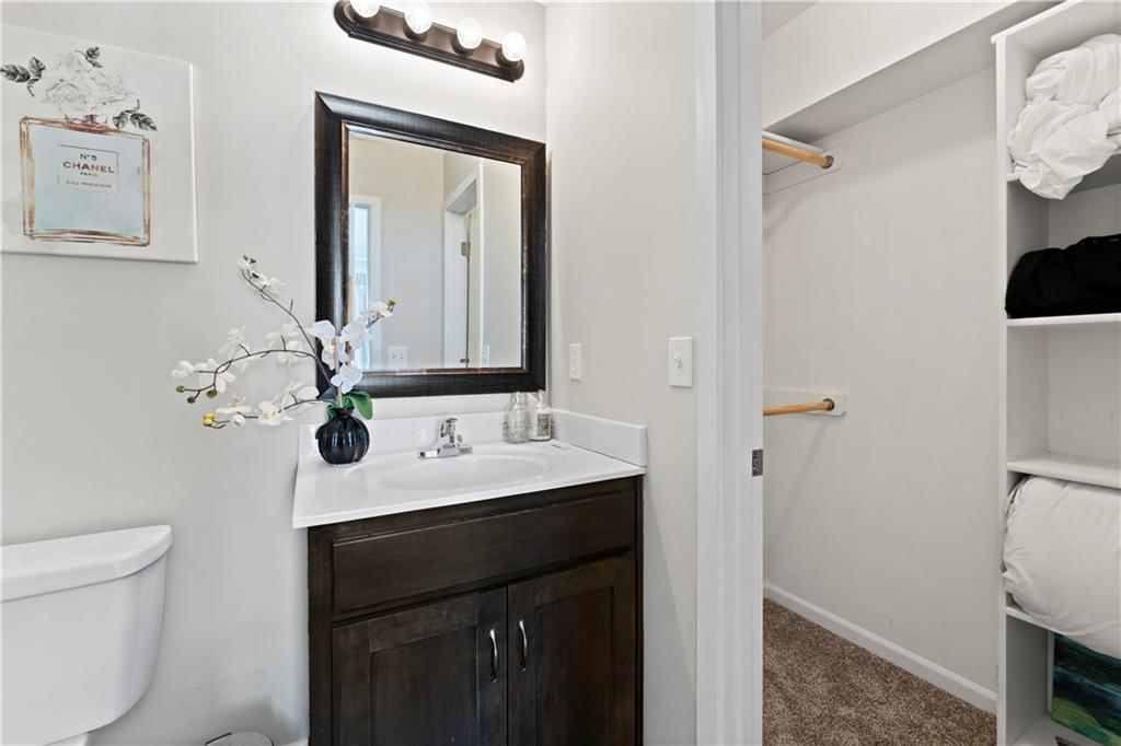 6705 N Elmwood Avenue — photo 25