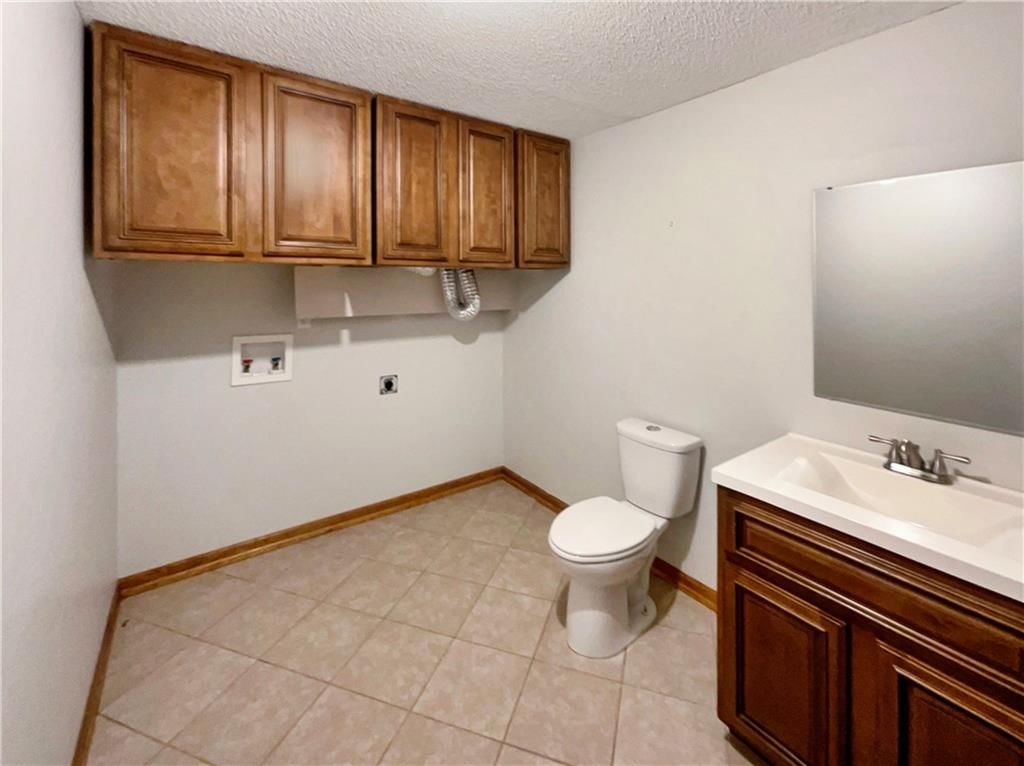 2223 Madison Avenue — photo 21