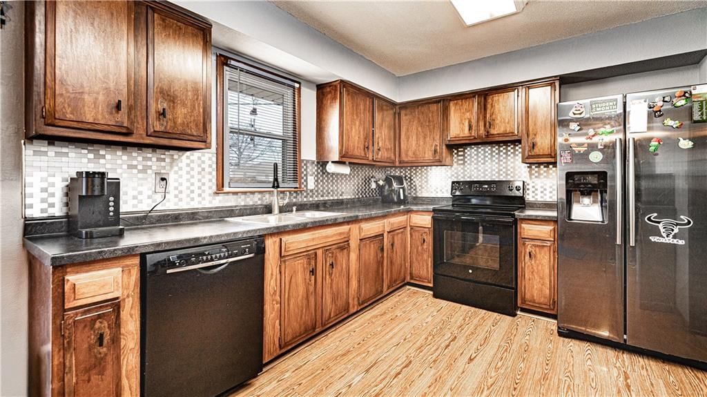 16804 Ellison Way — photo 7