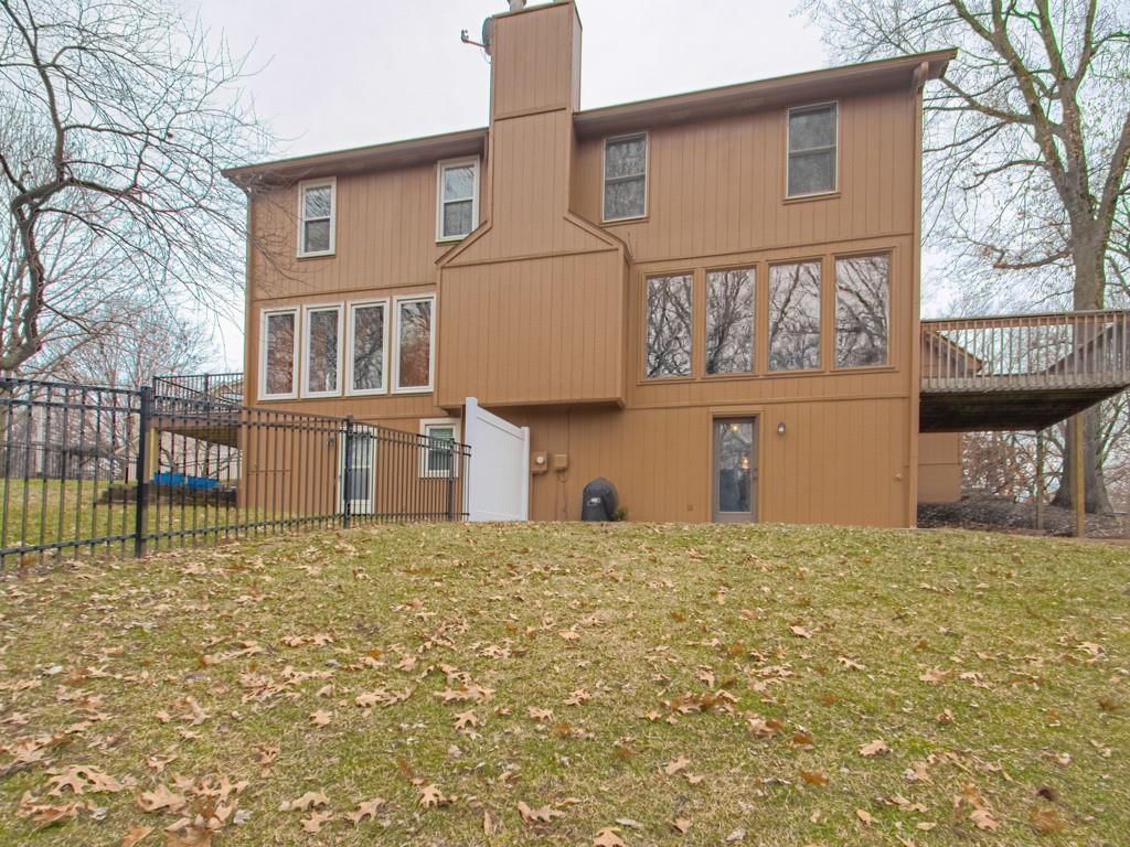 2817 Chatelain Court — photo 29