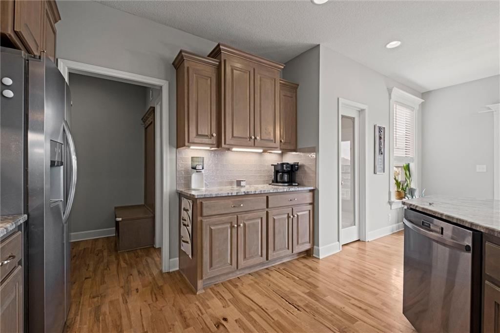 805 S WASHINGTON Street — photo 16
