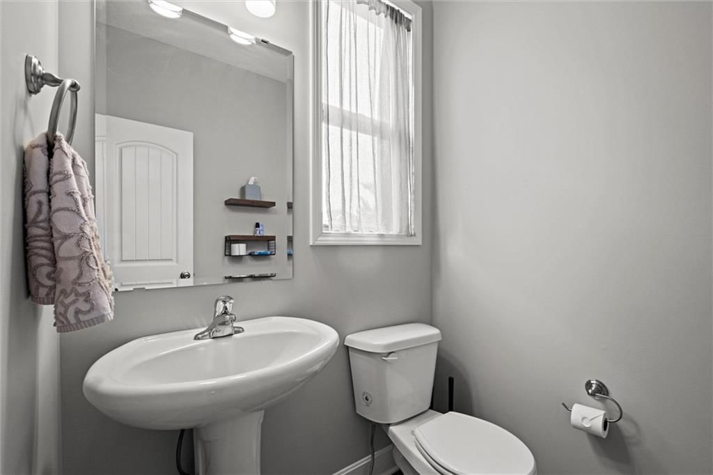 805 S WASHINGTON Street — photo 32