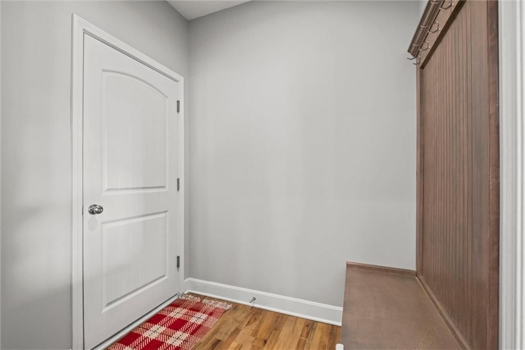 805 S WASHINGTON Street — photo 33