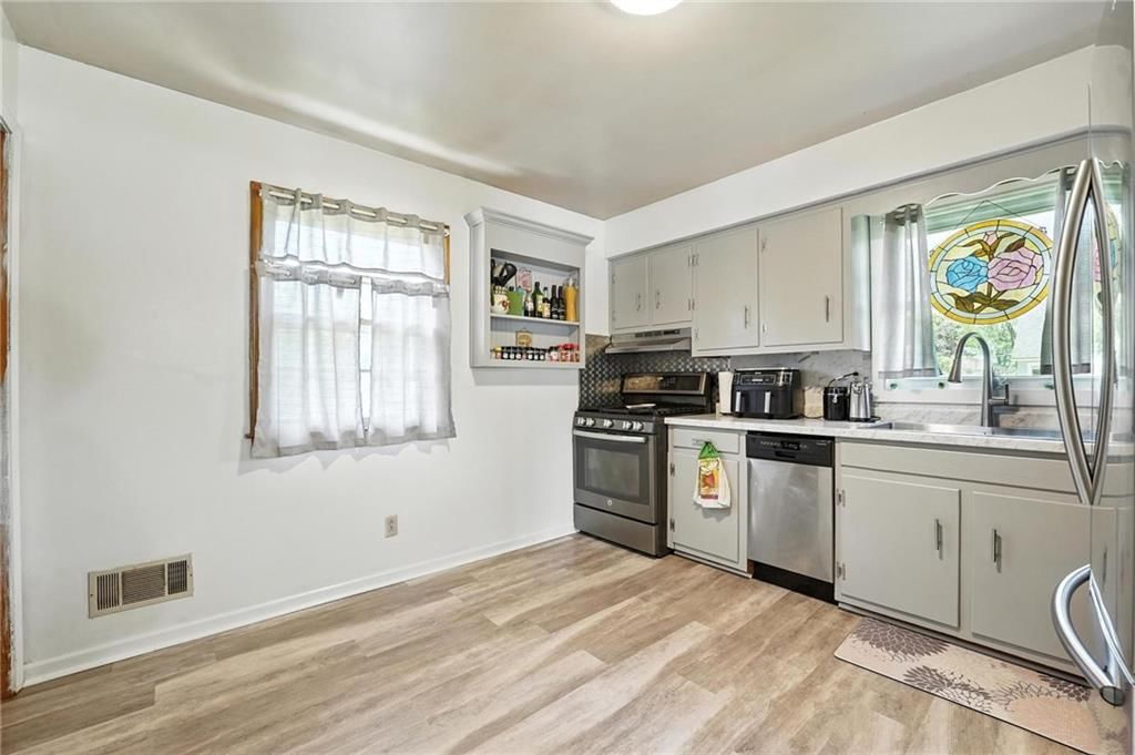 746 Salem Road — photo 11