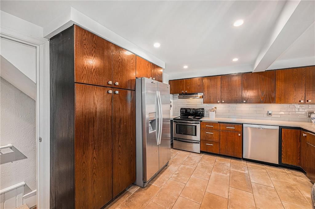 5552 Belinder Avenue — photo 13