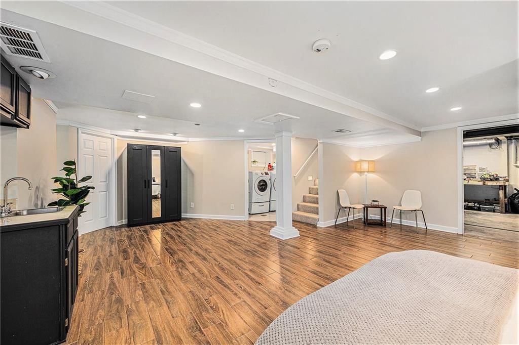5552 Belinder Avenue — photo 32