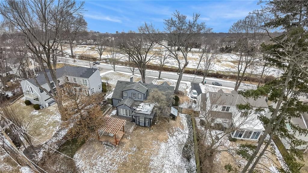 5552 Belinder Avenue — photo 42