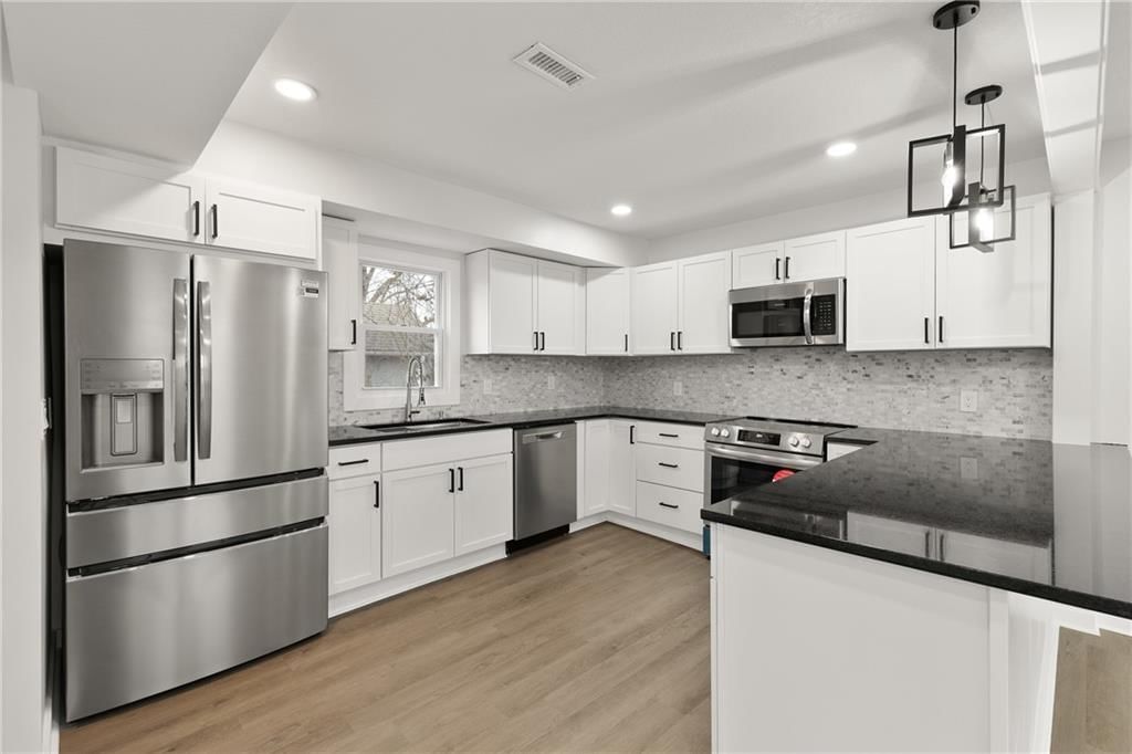 4039 Ruby Avenue — photo 10