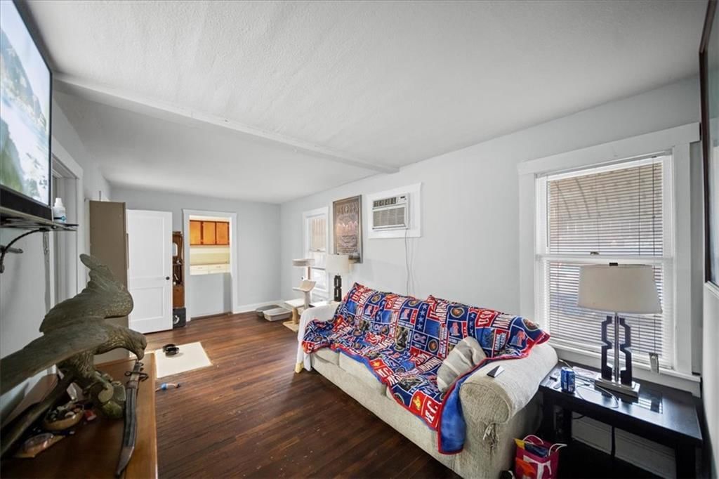 203 and 209 S Hunter Street — photo 12