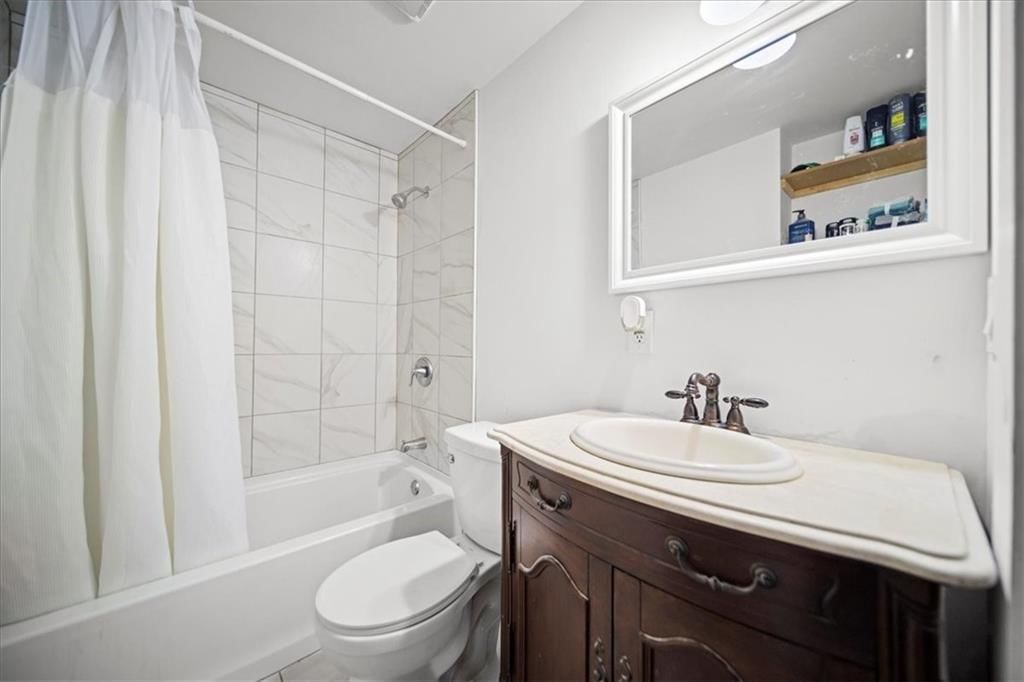 203 and 209 S Hunter Street — photo 14