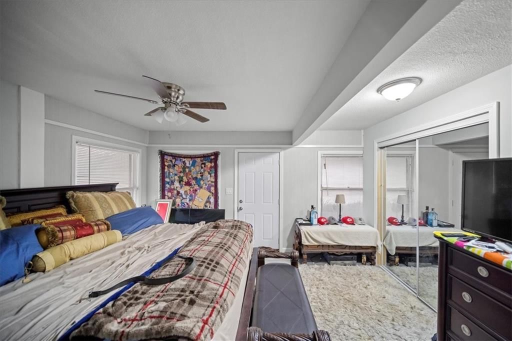 203 and 209 S Hunter Street — photo 15