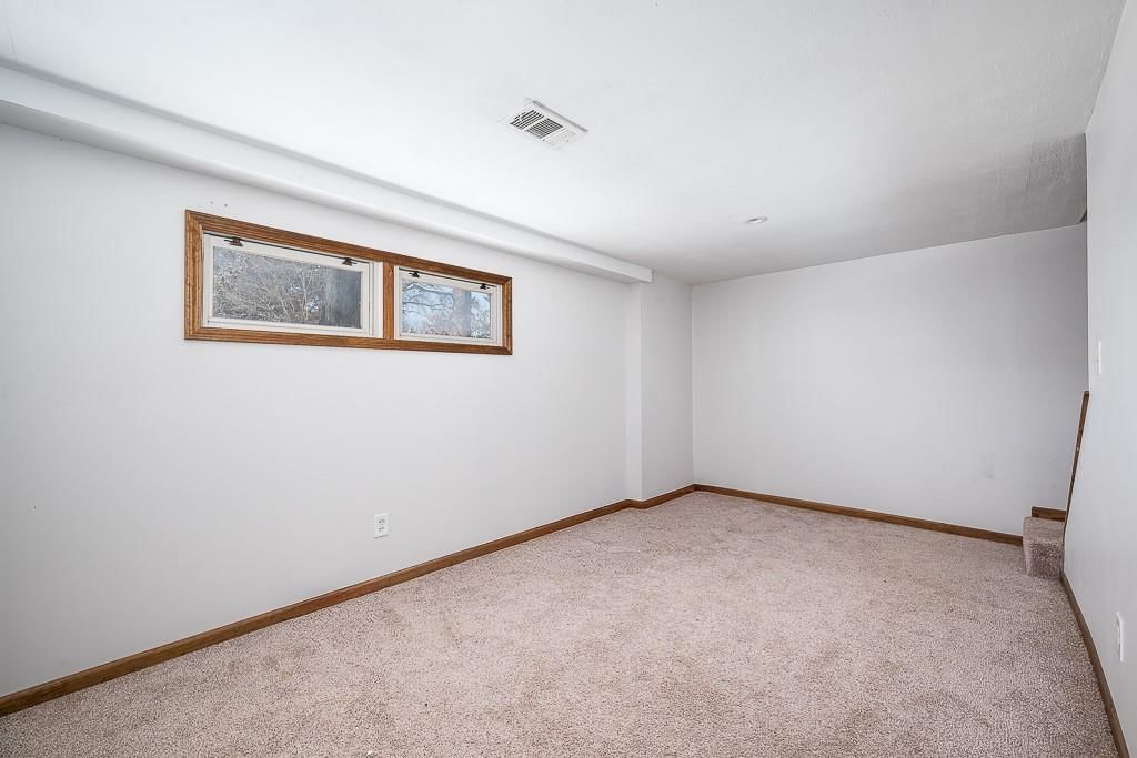 920 S 76st Street — photo 16