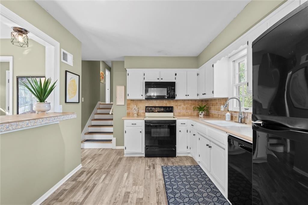 9914 McGee Street — photo 11
