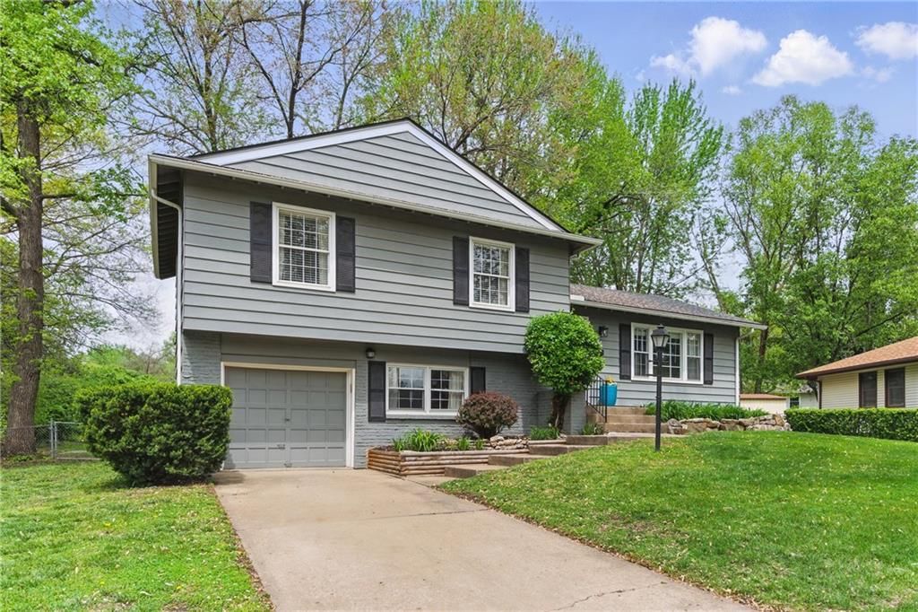 9914 McGee Street — photo 3