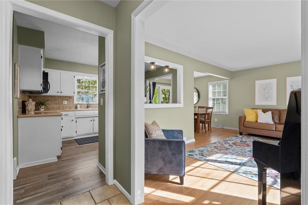 9914 McGee Street — photo 4
