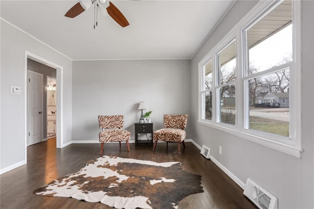 313 E Park Street — photo 3