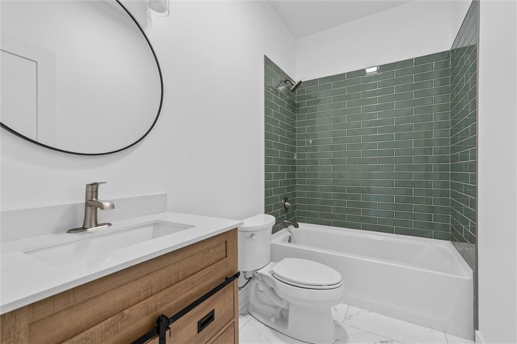 510 S Thornton Street — photo 26