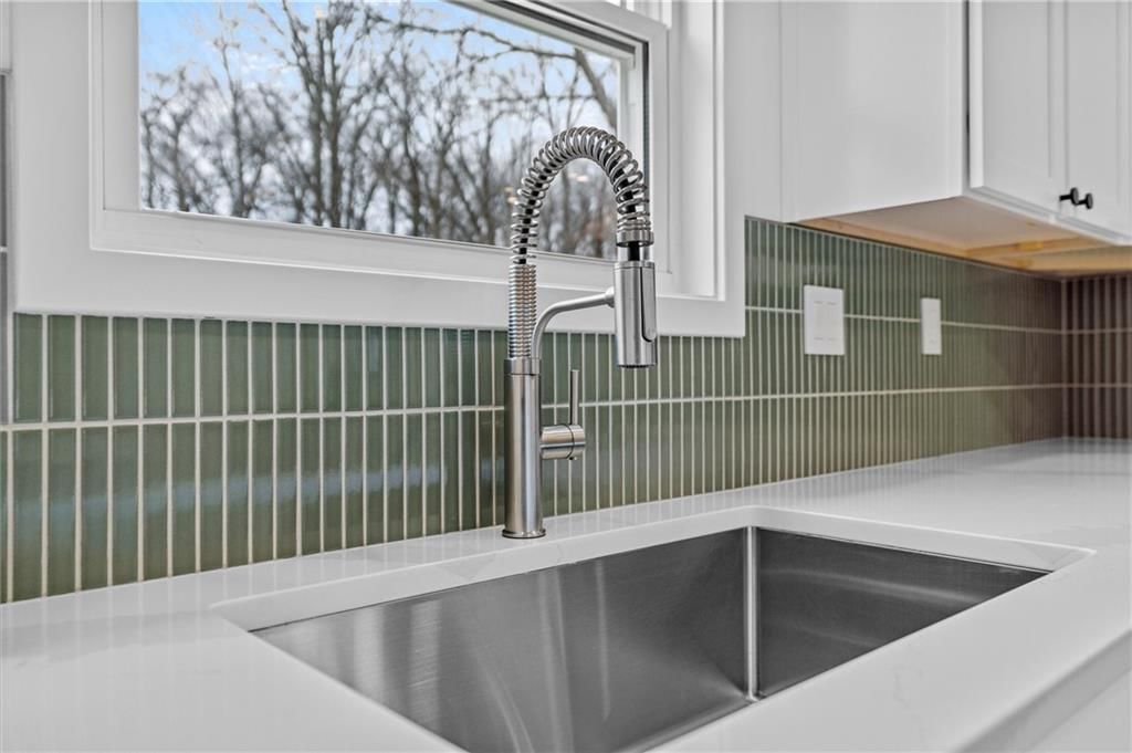 510 S Thornton Street — photo 9