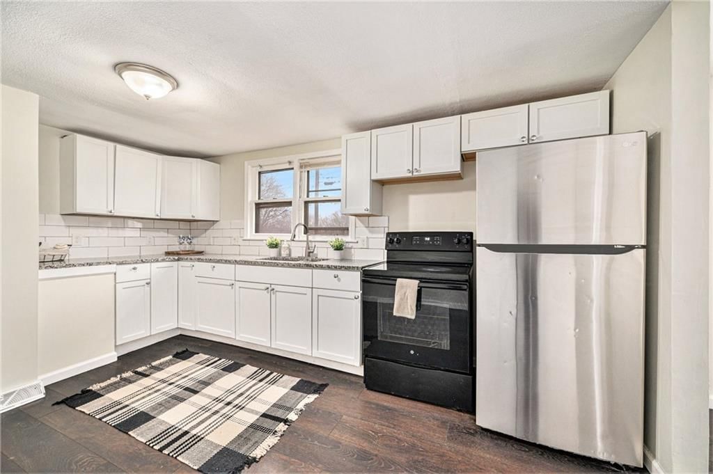 8944 NE Sammy Lane — photo 4