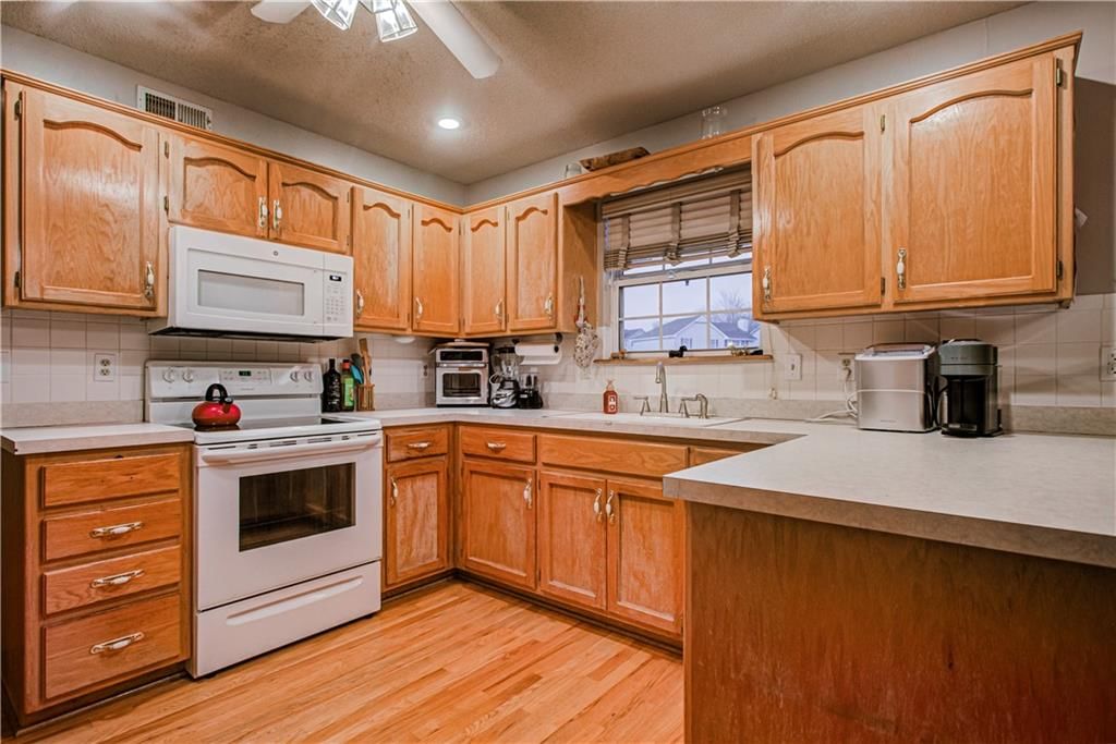 2149 SE 6th Street — photo 10