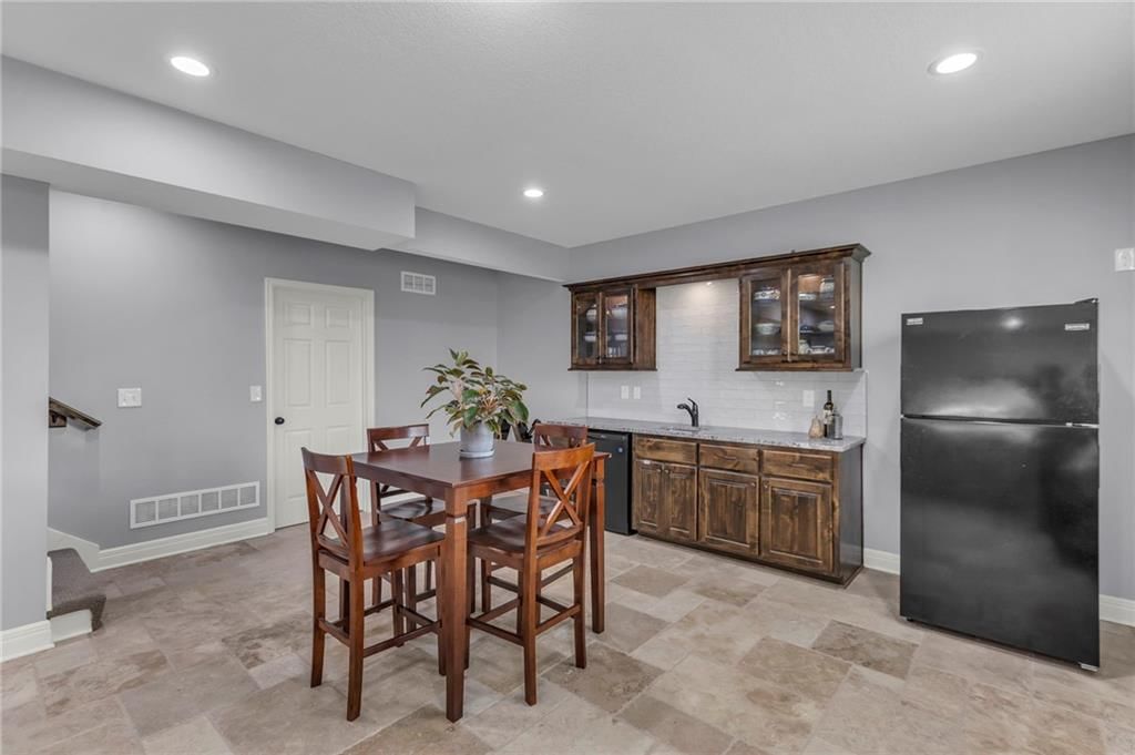 6324 142nd Street — photo 33