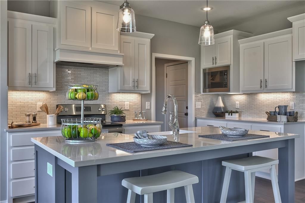 2725 W Dartmouth Street — photo 17