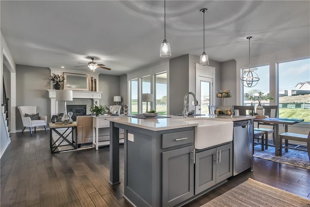 2725 W Dartmouth Street — photo 18