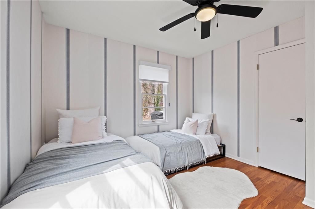 7000 Barkley Street — photo 16