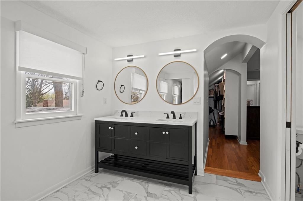 7000 Barkley Street — photo 21