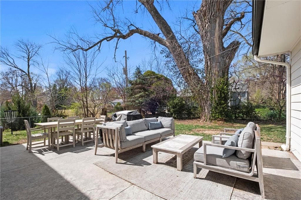 7000 Barkley Street — photo 26