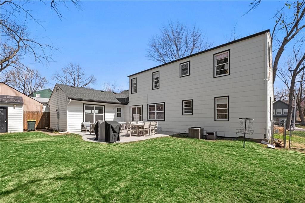 7000 Barkley Street — photo 28