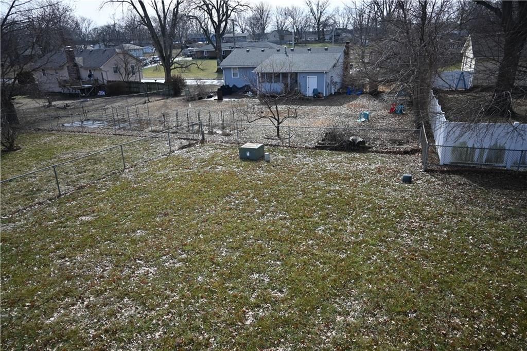706 Britany Drive — photo 9
