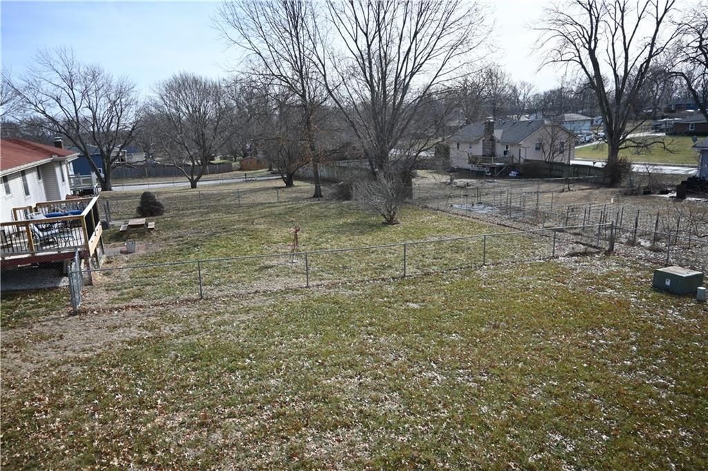 706 Britany Drive — photo 10