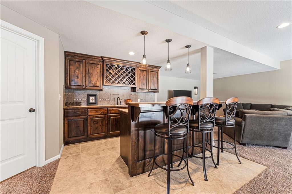 15833 W 163rd Terrace — photo 32