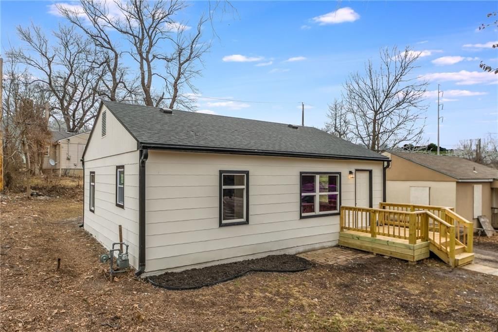 1030 Garfield Avenue — photo 13