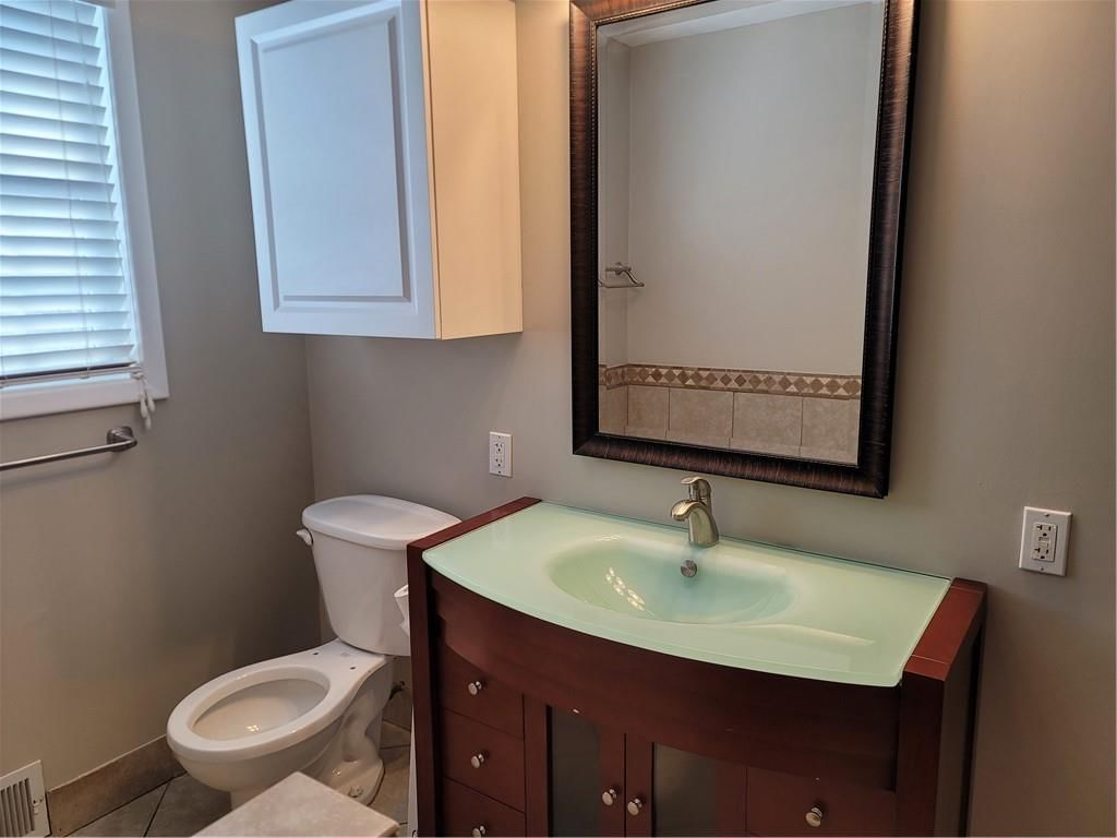 8242 Spring Valley Road — photo 14
