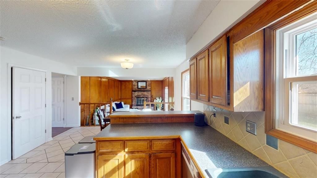 4821 Perry Lane — photo 15