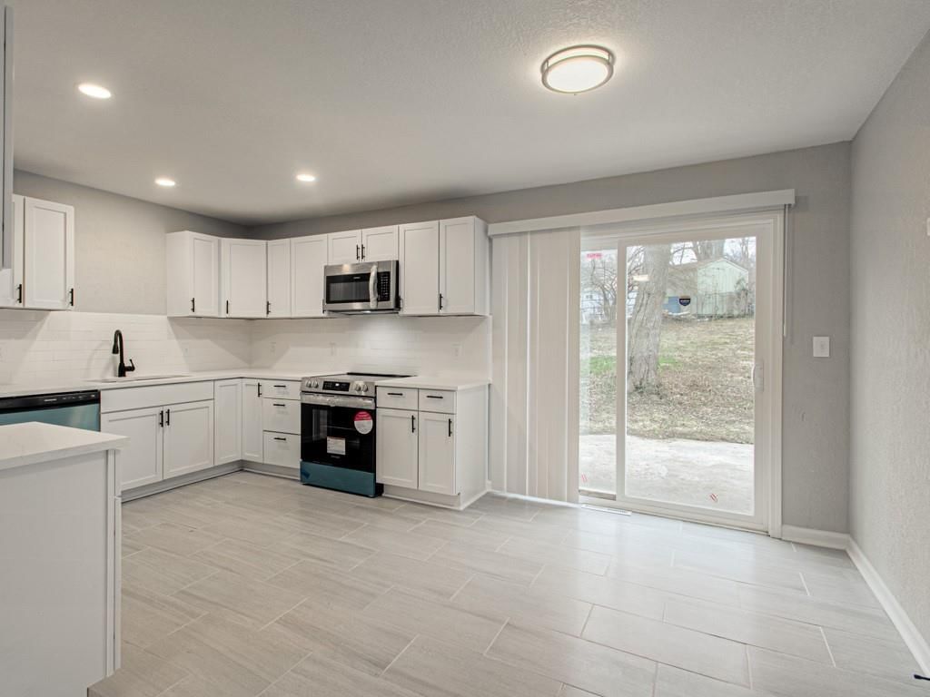 8709 E 114th Street — photo 9